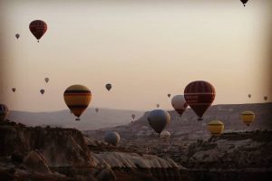Baloane deasupra Cappadociei