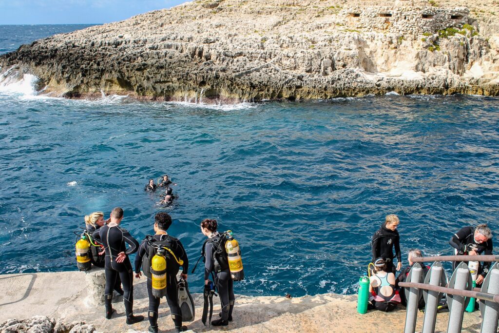 Diving la Wied iż-Żurrieq