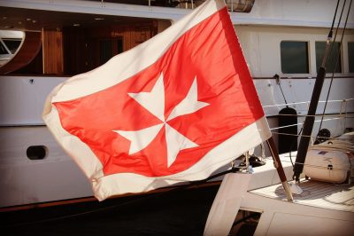 Steagul Cavalerilor de la Malta,