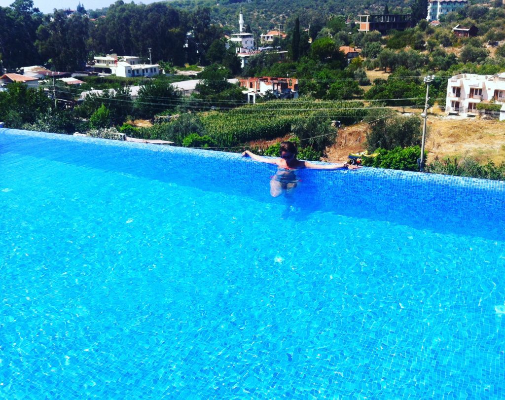 Infinity Pool în Patara Sun Club