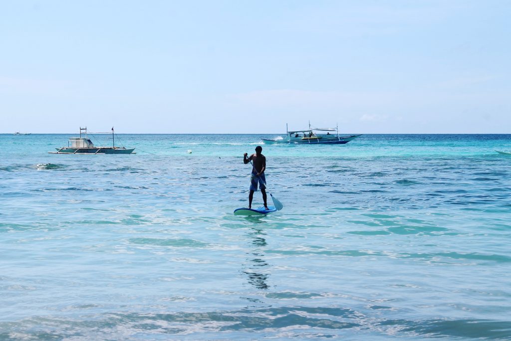 Răzvan de paddle board