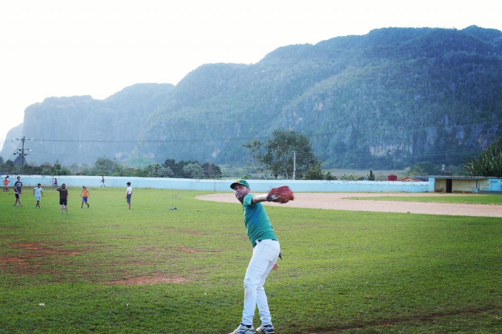 Baseball pe terenul viran