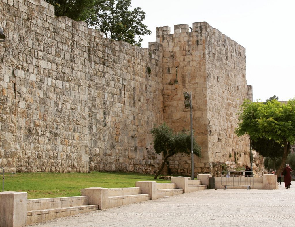 Zidurile orașului vechi