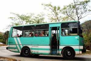 Autobuz.