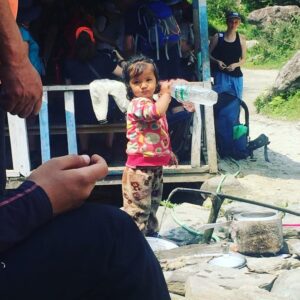 Un lucru incontestabil în Nepal: copiii frumoși