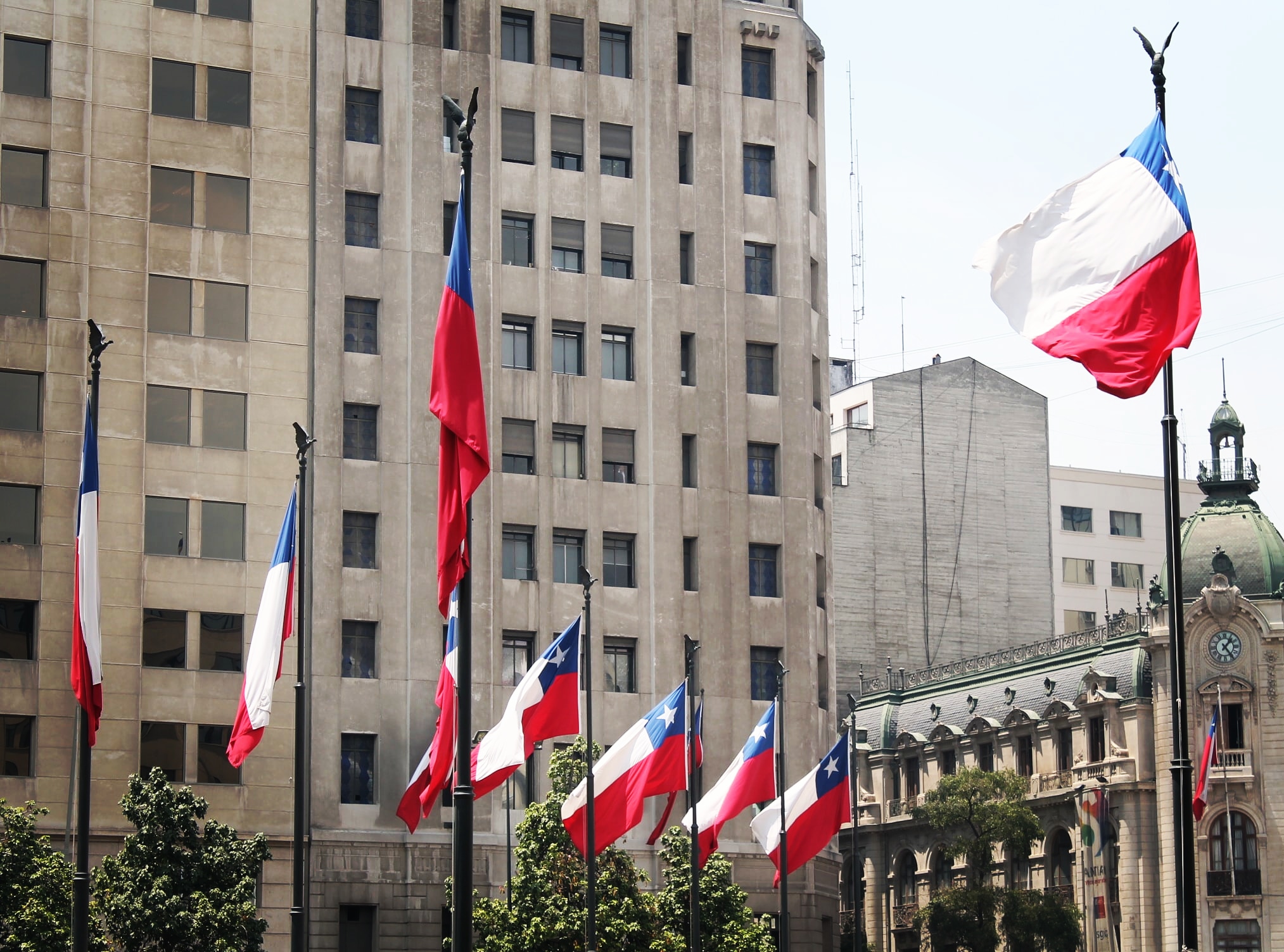 La Estrella Solitaria, steagul chilian, la Palacio de la Moneda.