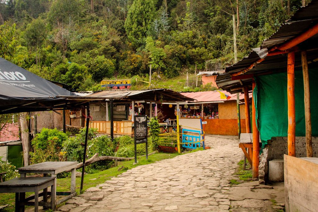 Urcușul pe Cerro de Monserrate