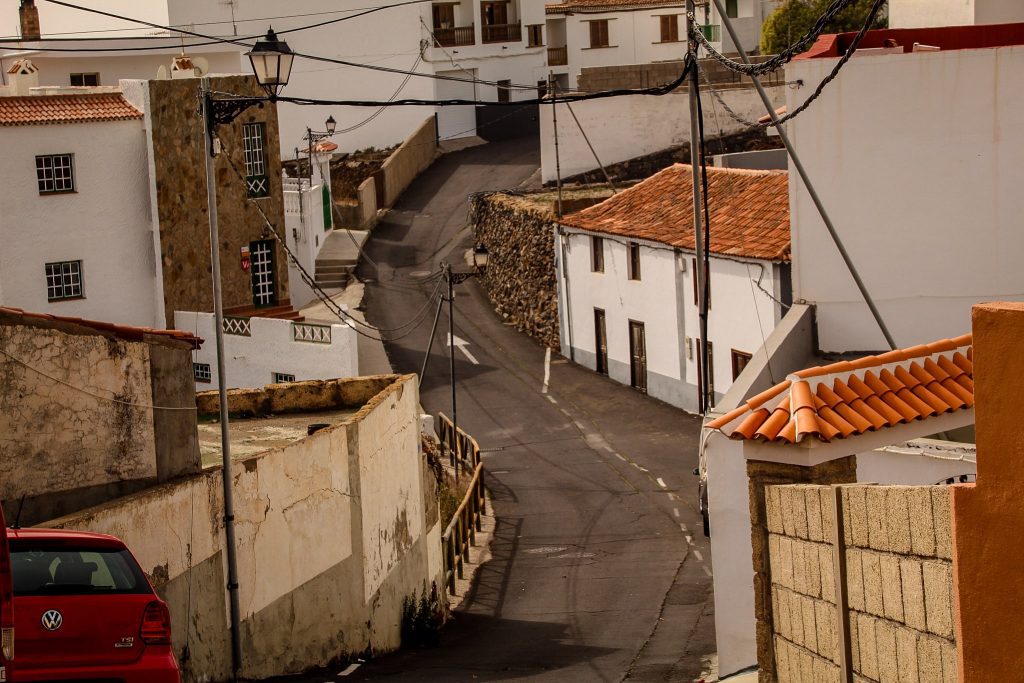Vilaflor, satul aflat la cea mai mare altitudine din Tenerife