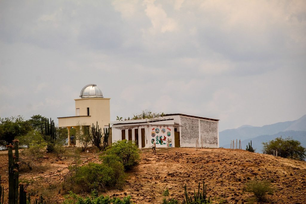 Unul dintre cele două observatoare astronomice din Desierto de la Tatacoa