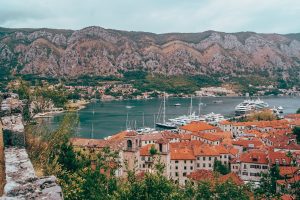 Frumoasele acoperișuri din Kotor