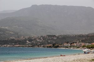 Plajă bună în Akrata