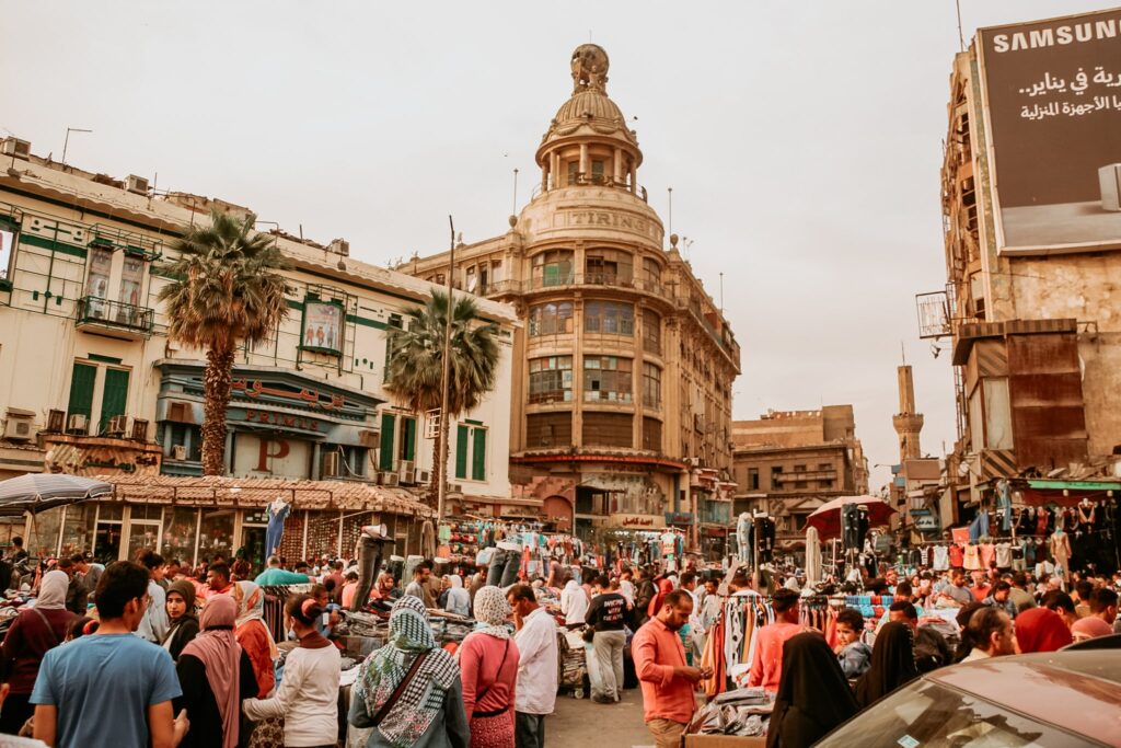 Souk-uri haotice în Cairo