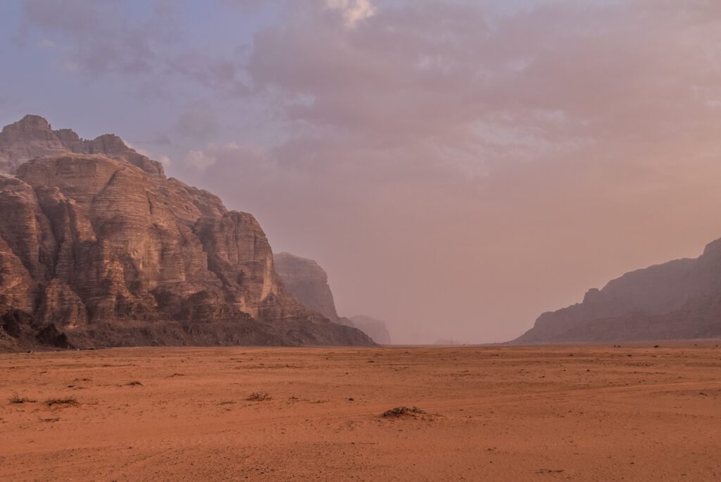 Deșertul Wadi Rum