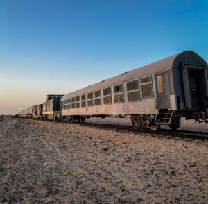 Vagonul de pasageri, iron ore train