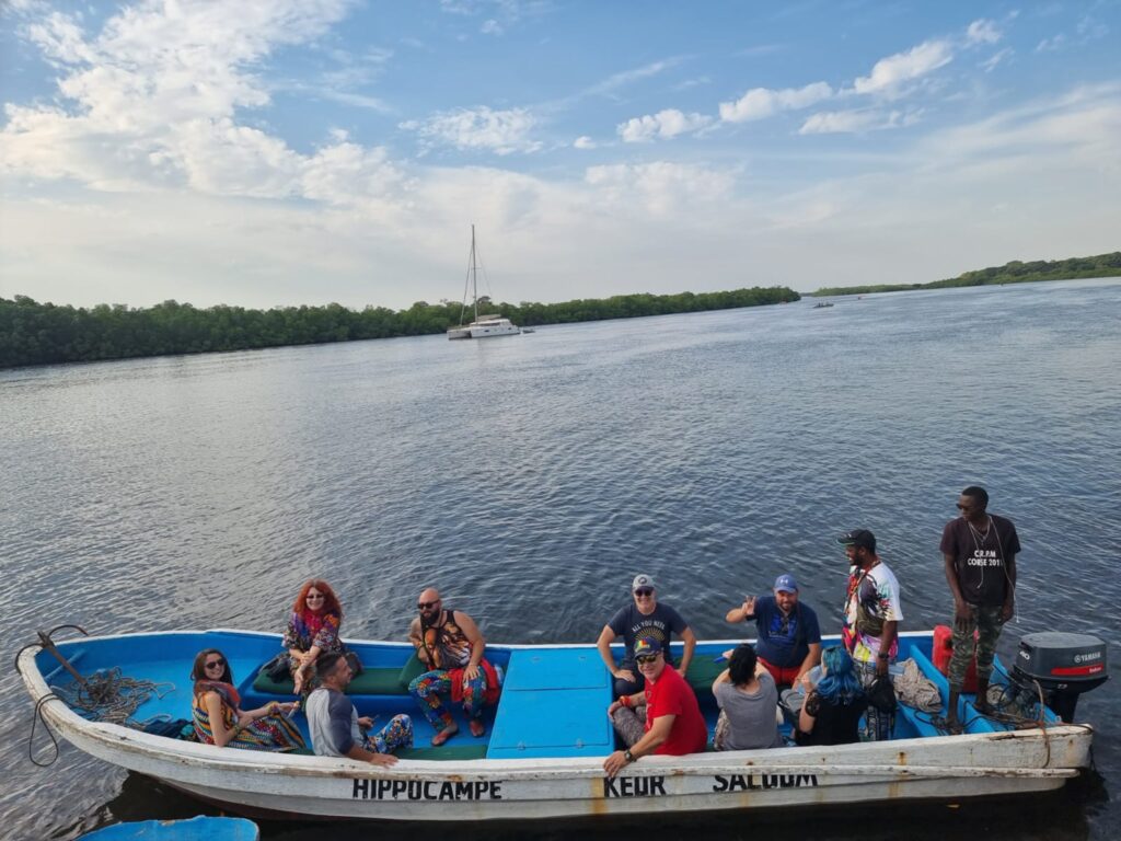 Echipa în barcă