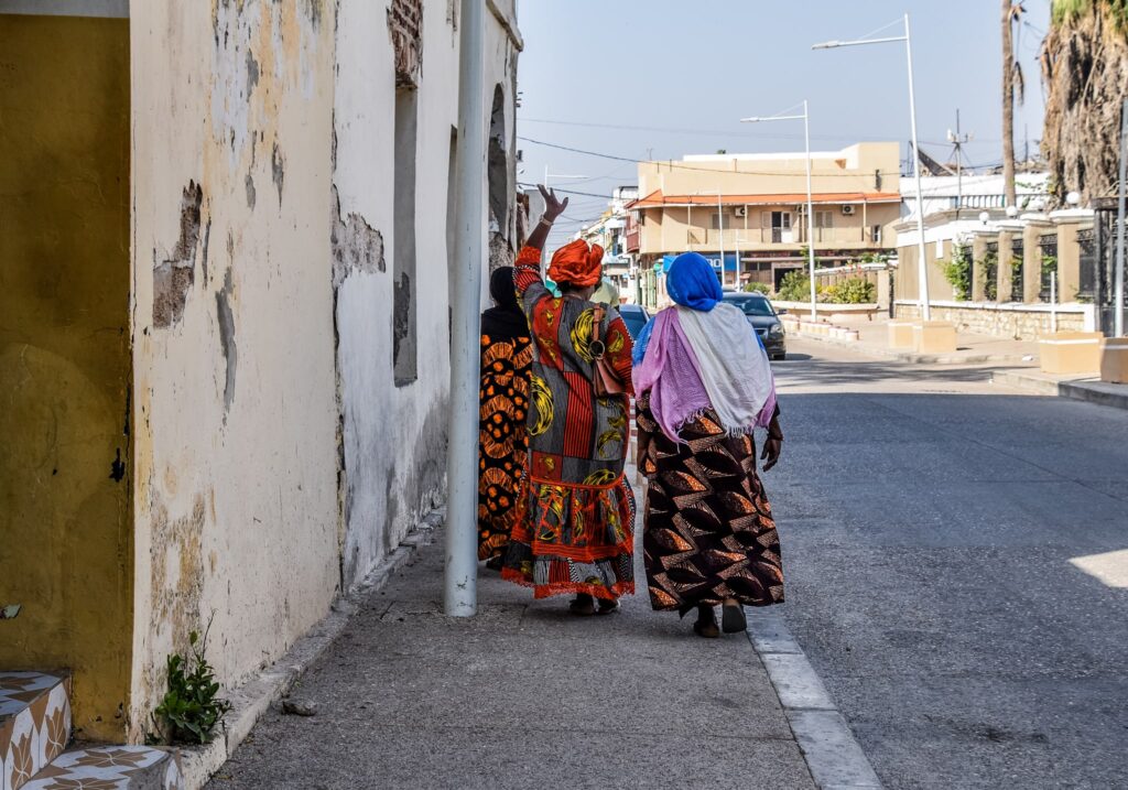 Ținutele minunate de pe străzile din Senegal