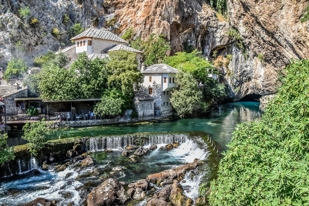 Tekke-ul de la Blagaj, Bosnia și Herțegovina Tekke-ul de la Blagaj, Bosnia și Herțegovina