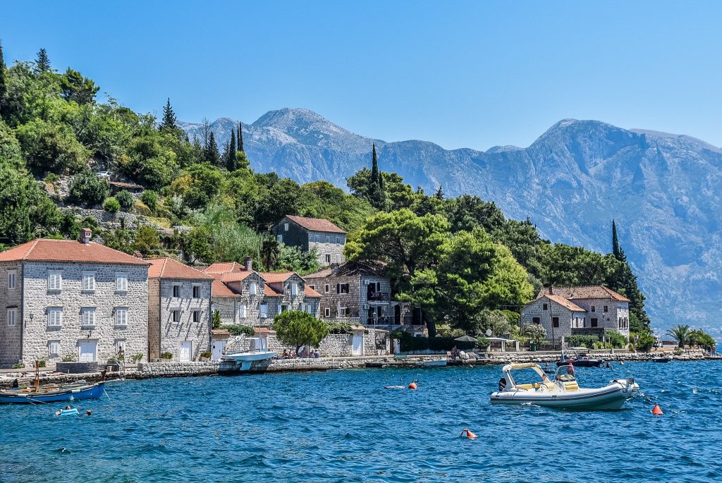 Perast, Muntenegru | Balcani cu autorulota Perast, Muntenegru | Balcani cu autorulota