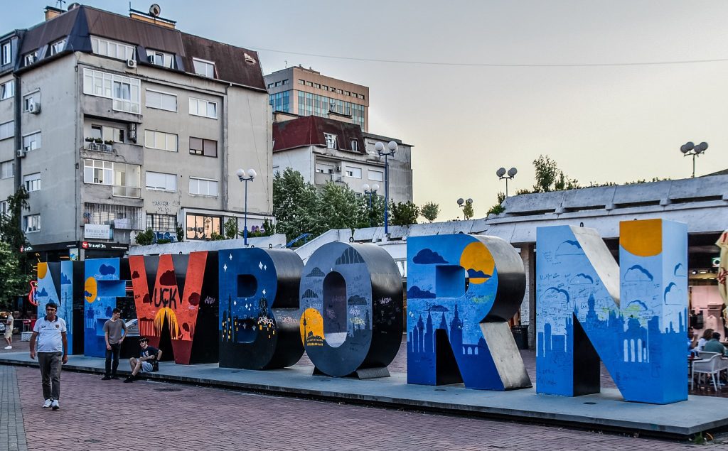 Newborn Monument, Pristina | Balcani cu autorulota Newborn Monument, Pristina | Balcani cu autorulota