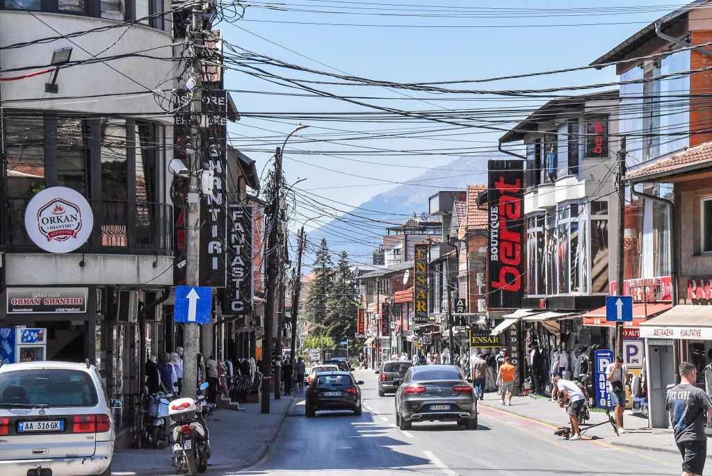 Stradă în Prizren, Kosovo Stradă în Prizren, Kosovo