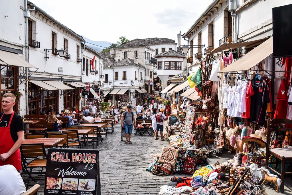 Centrul Vechi din Gjirokaster, Albania Centrul Vechi din Gjirokaster, Albania