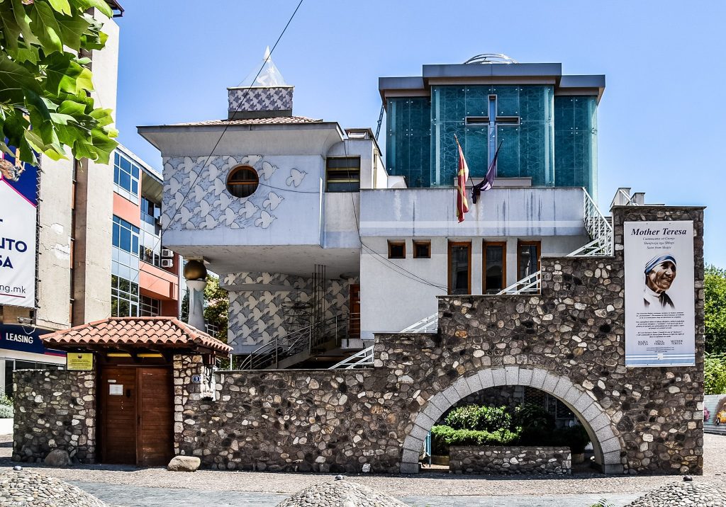 Casa memorială Maica Teresa, Skopje Casa memorială Maica Teresa, Skopje