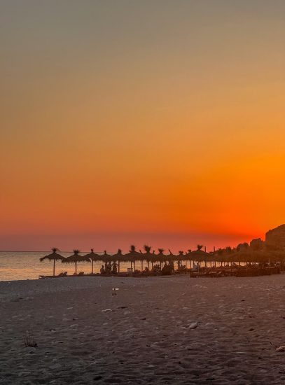 Apus pe plaja Dhermi, Albania Apus pe plaja Dhermi, Albania